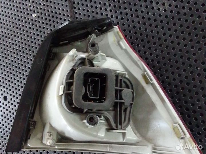 Фонарь задний левый правый Фольксваген Гольф 5