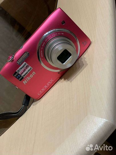 Компактный фотоаппарат nikon