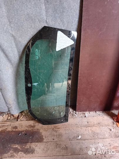 Стекло заднее крышки багажника renault duster