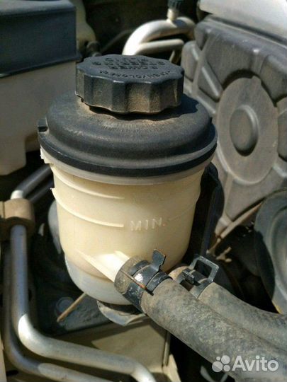 Бачок гур Kia Rio 2