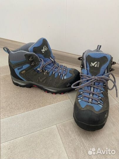 Треккинговые ботинки Millet Onsight Mid GTX