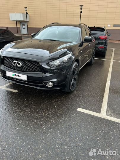 Infiniti QX70 3.7 AT, 2016, 130 000 км