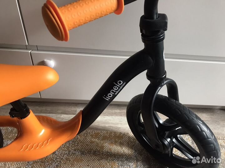 Беговел lionelo