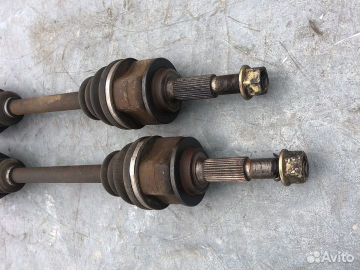 Привод левый правый Nissan Cedric Gloria my34