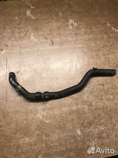 Рено логан сандеро патрубок охлаждения