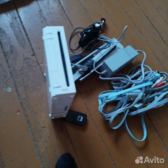 Игровая приставка Nintendo модель 001