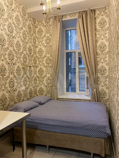 Комната 20 м² в > 9-к., 2/5 эт.