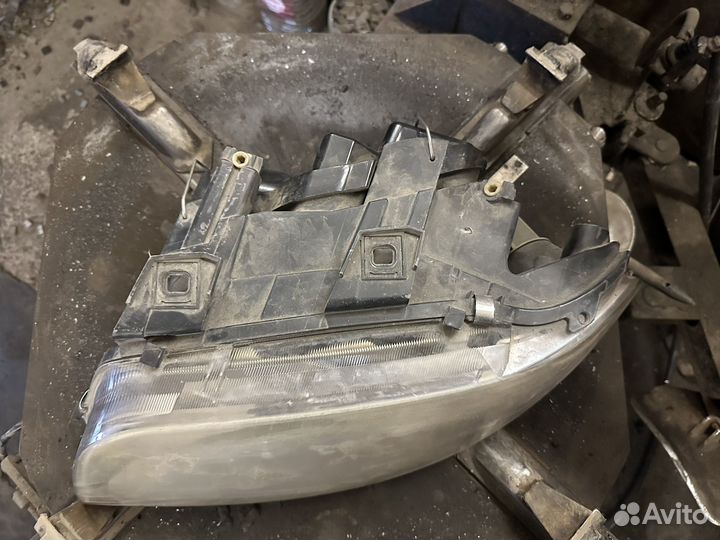 Фара левая audi a6b5