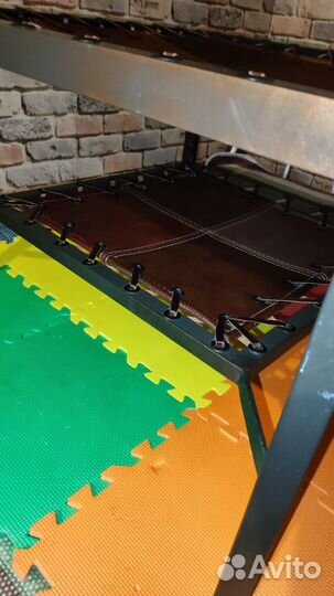 Декоративный журнальный столик