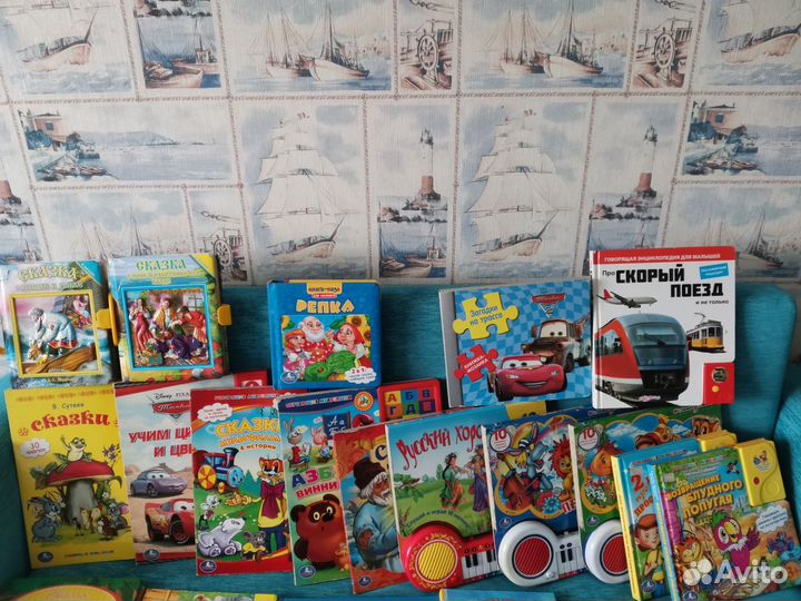 Детские книги музыкальные, книги пазлы и обычные
