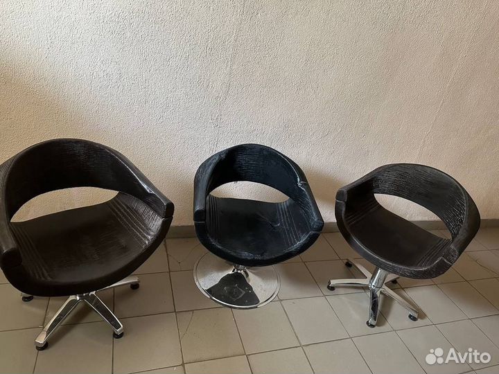 Парикмахерское кресло