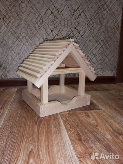 Кормушка скворечник для птичек