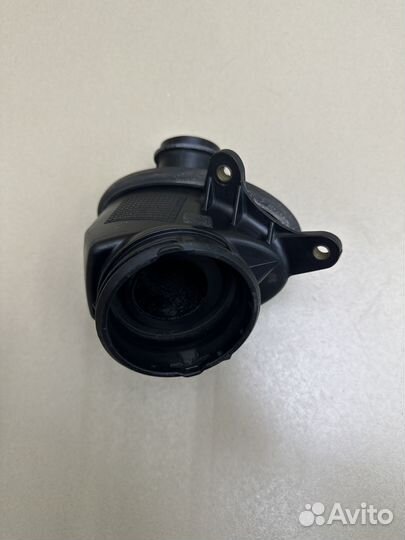 Патрубок турбины Mercedes W211 A6110981607