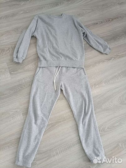 Спортивный костюм размер s