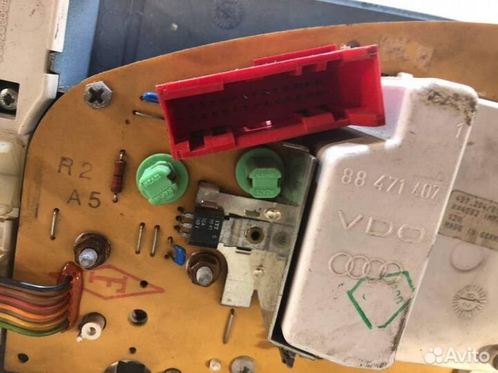 Панель приборов Audi 100 C4 1991-1994