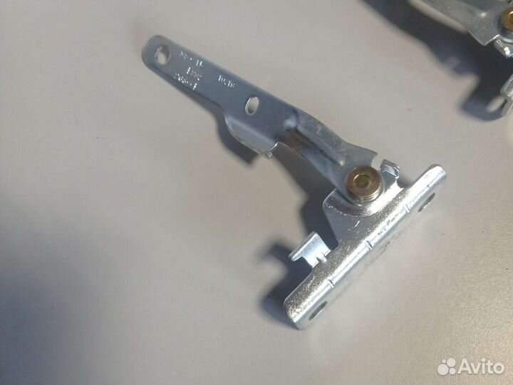 Петли капота рено логан 1