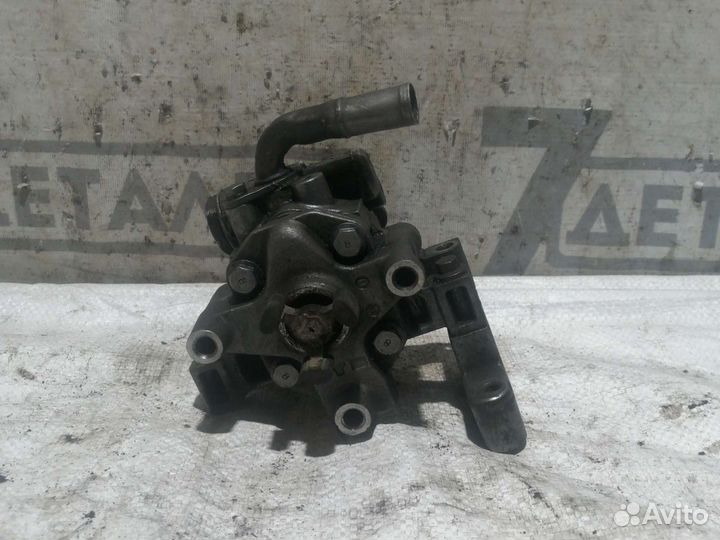 Насос гура Ford Tranzit