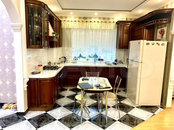 2-к. квартира, 113,5 м², 2/3 эт.