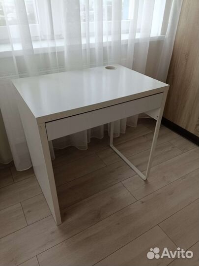 Компьютерный стол IKEA