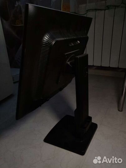 Монитор HP E190i