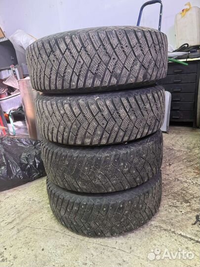 Goodyear UltraGrip Arctic 2 SUV 225/65 106T
