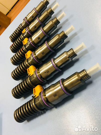 Насос форсунки Volvo FH12