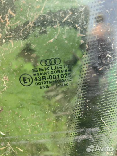 Стекло переднее и заднее от Аудио 100(селедка)