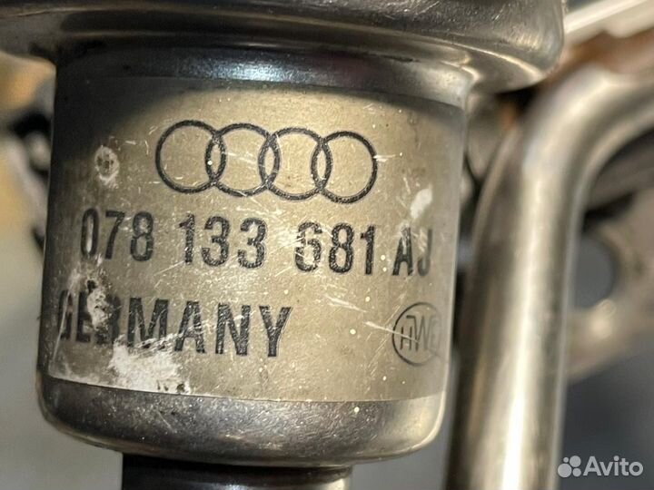 Топливная рампа Audi A6 C5 2000 078133551AC