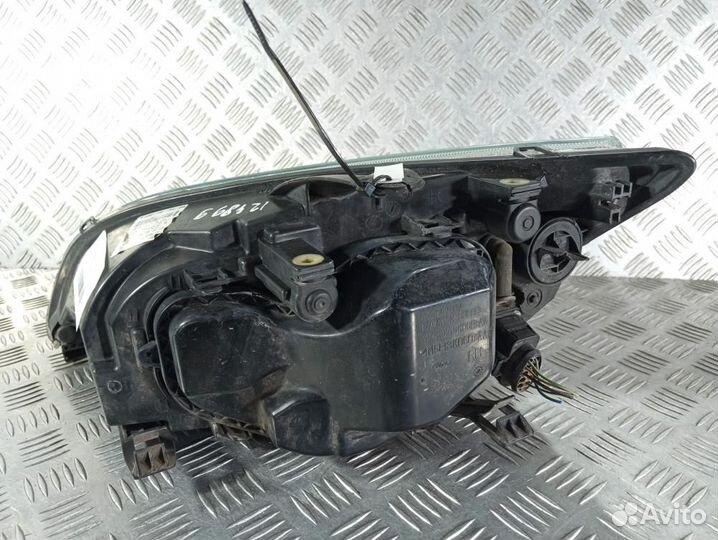 Фара правая 4M5113W029AF Ford Focus 2 (04-08)