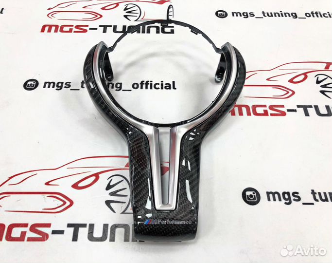 Карбоновая вставка M-Performance в руль BMW