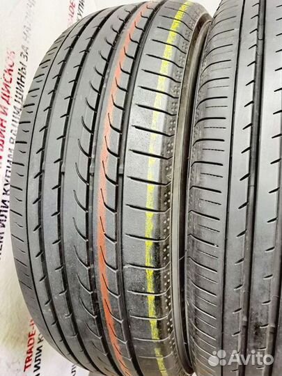 Yokohama BluEarth RV-02 215/60 R17 96H