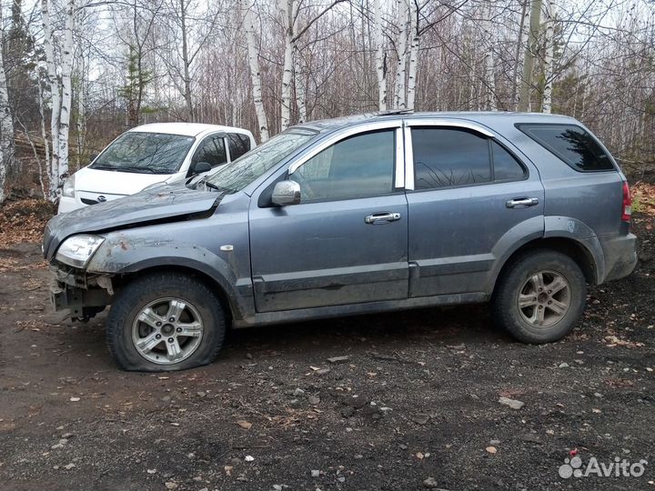 Kia Sorento 2.5 AT, 2003, битый, 250 000 км