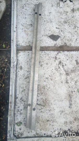 Усилитель переднего бампера для Toyota Chaser 1992