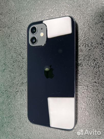 iPhone 12, 64 ГБ