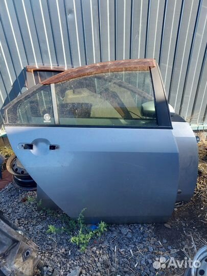 Дверь задняя правая nissan primera p12