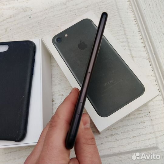 iPhone 7, 32 ГБ