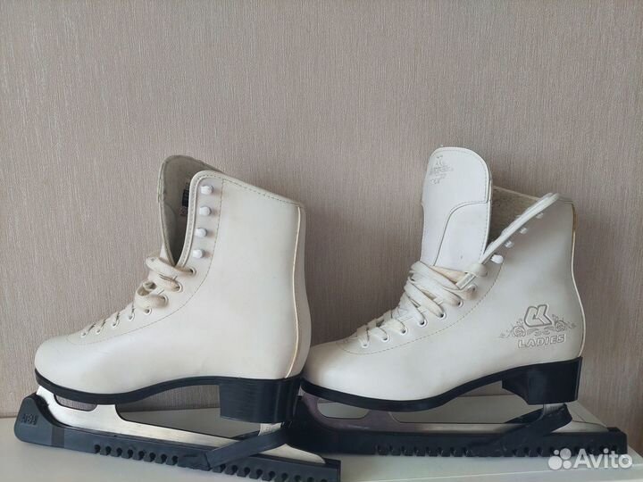 Коньки фигурные