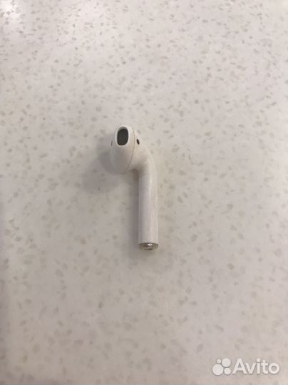 AirPods 1 наушник левый