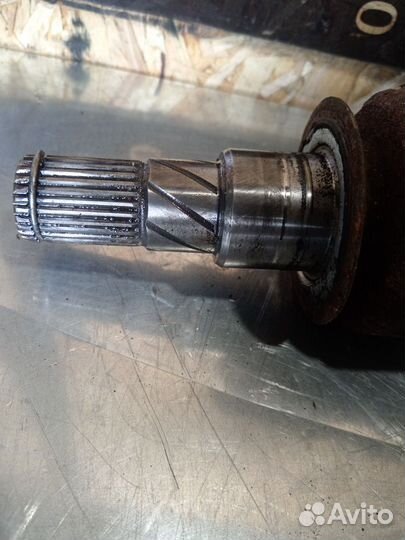 Привод передний Nissan Pathfinder R51, Navara D40