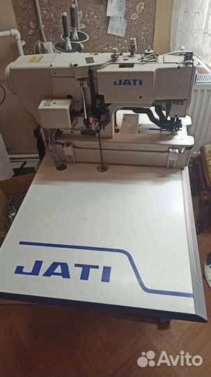 Швейная машина петельная