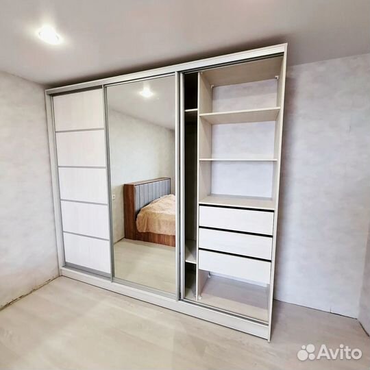 Красивый шкаф купе