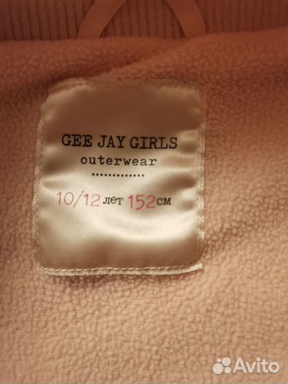 Ветровка для девочки