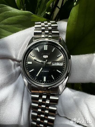 Часы Seiko snxs79