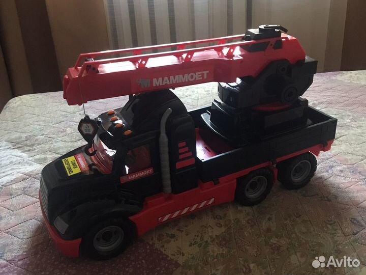 Машина пожарная, кран