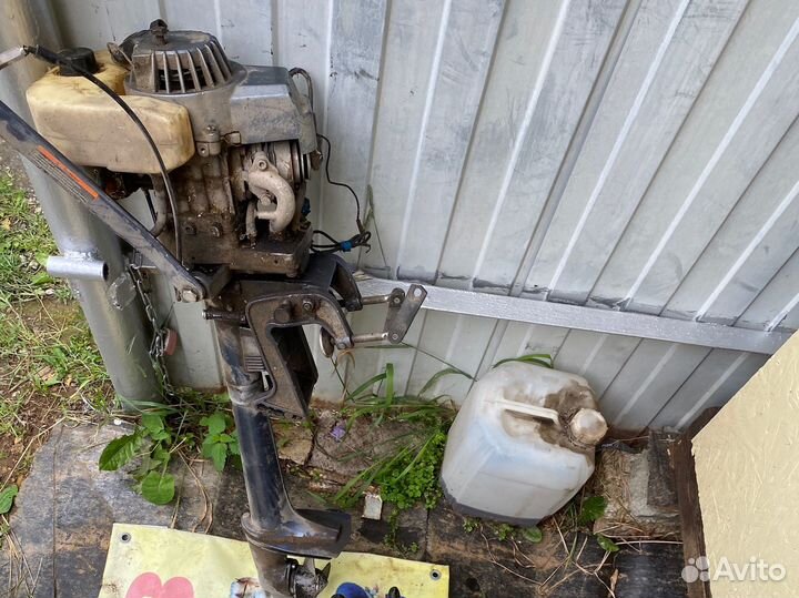 Мотор на лодку