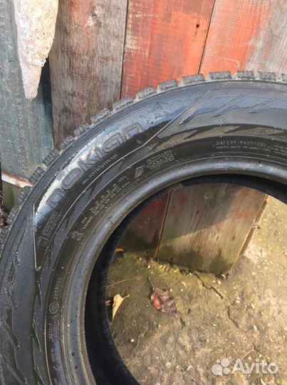 Nokian Tyres Hakkapeliitta R2 215/65 R16