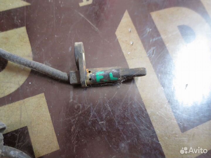 Датчик ABS передний левый Nissan Murano Z50 02-08г