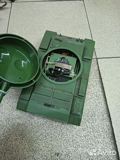 Игрушка танк СССР
