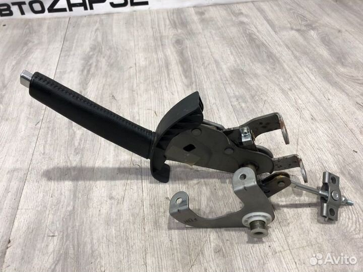 Рычаг ручного тормоза Kia Ceed хэтчбек G4FC 2010