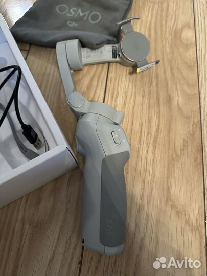 Стабилизатор Dji osmo mobile 4